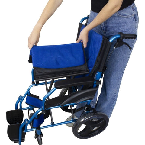 Silla de ruedas plegable de aluminio con frenos en los manillas, color azul
