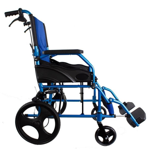 Silla de ruedas plegable de aluminio con frenos en los manillas, color azul